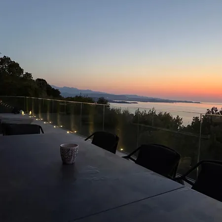 Vacation Near Vecchio Vakantiehuis Porto-Vecchio (Corsica)